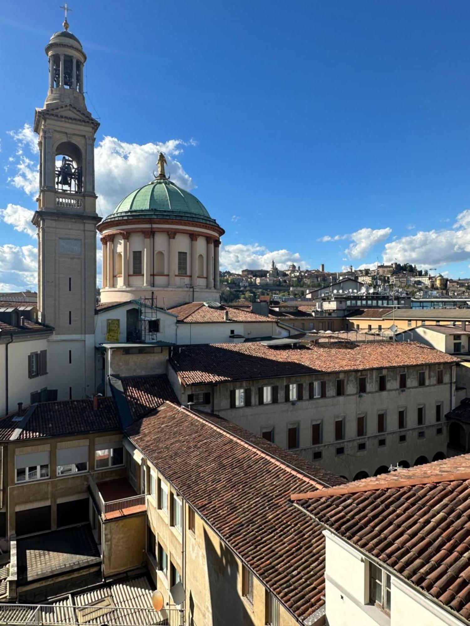 San Francesco Skyline Apartment Bergamo Ngoại thất bức ảnh