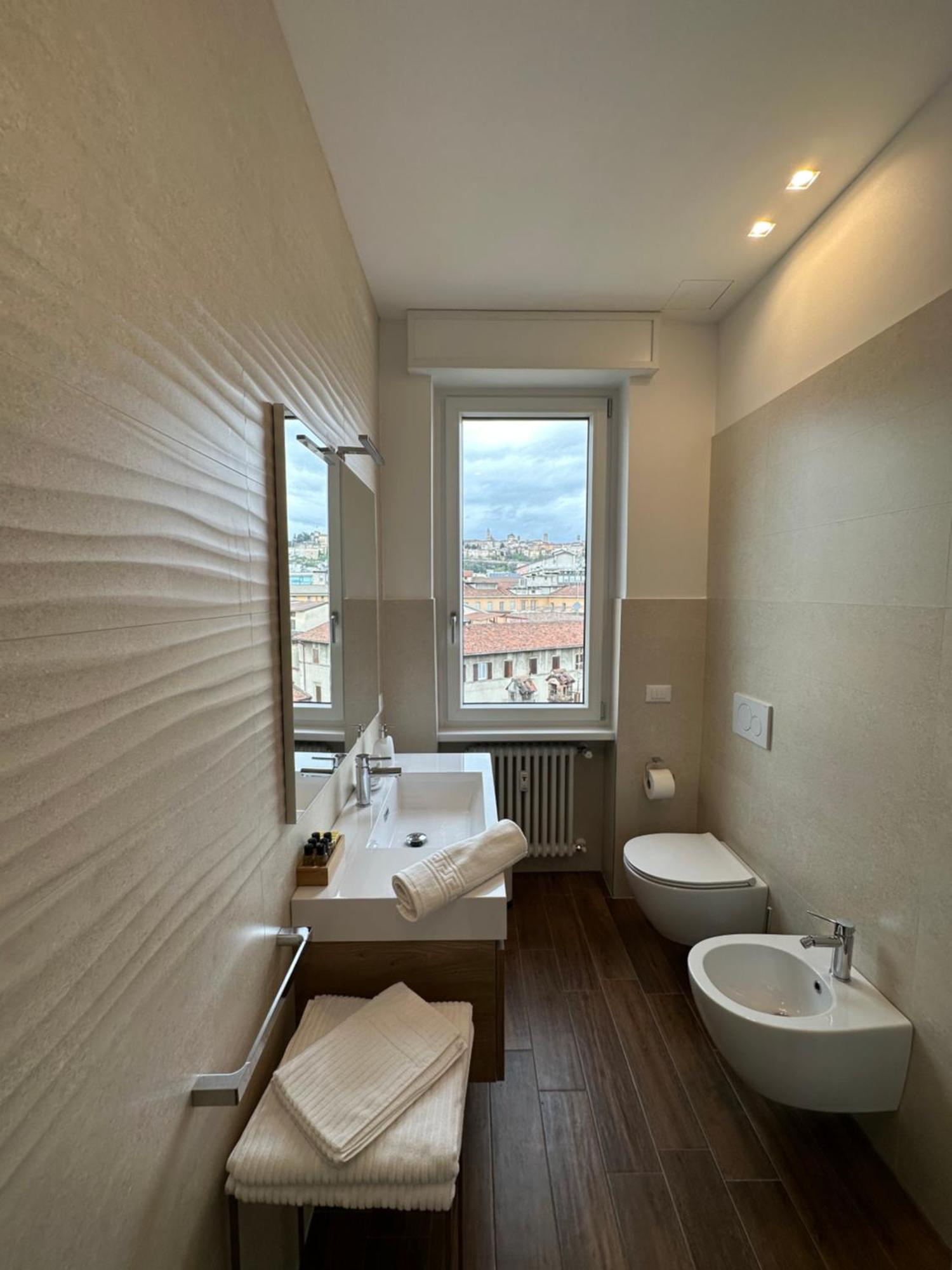San Francesco Skyline Apartment Bergamo Ngoại thất bức ảnh